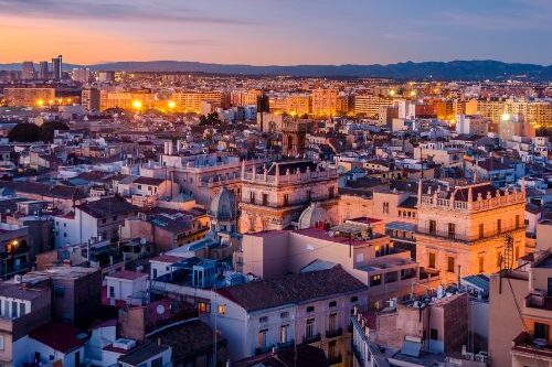 viajar barato a valencia 2025