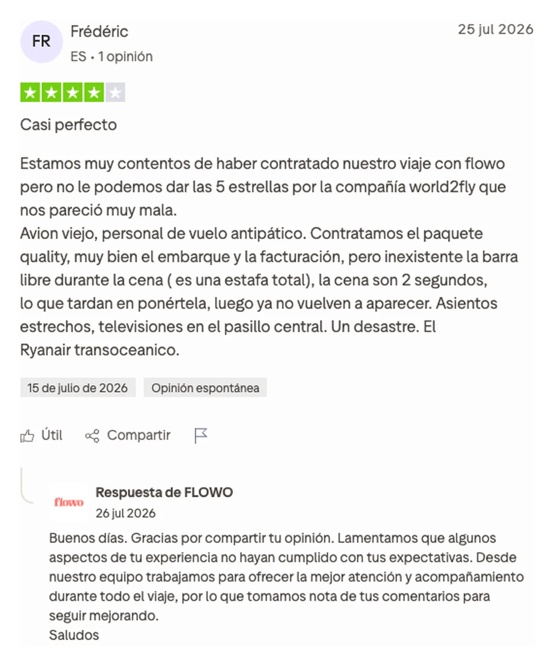 Captura de una opinión espontánea de Flowo en Trustpilot que da cuatro estrellas y critica el vuelo de World2Fly